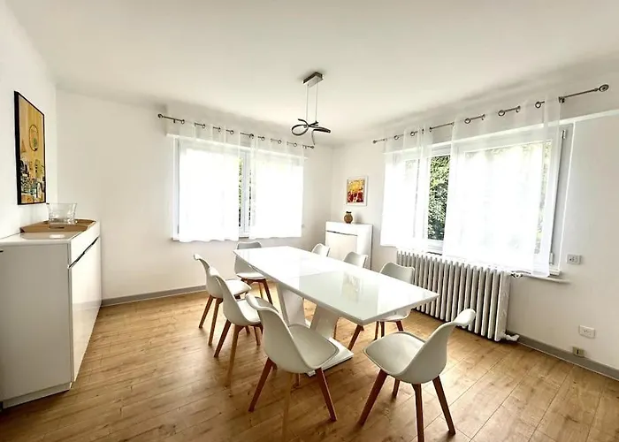 Nyaraló Charmante Maison *